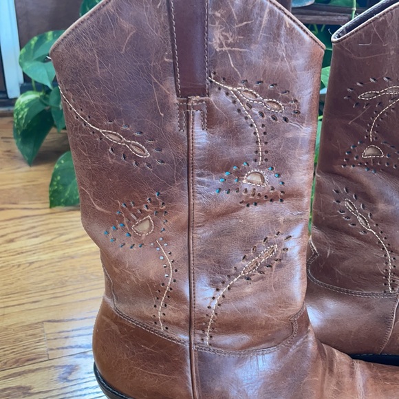 Matisse Brown Leather Pointed Toe Cowboy Boots Cutout Turq. Floral Design - Picture 4 of 11
